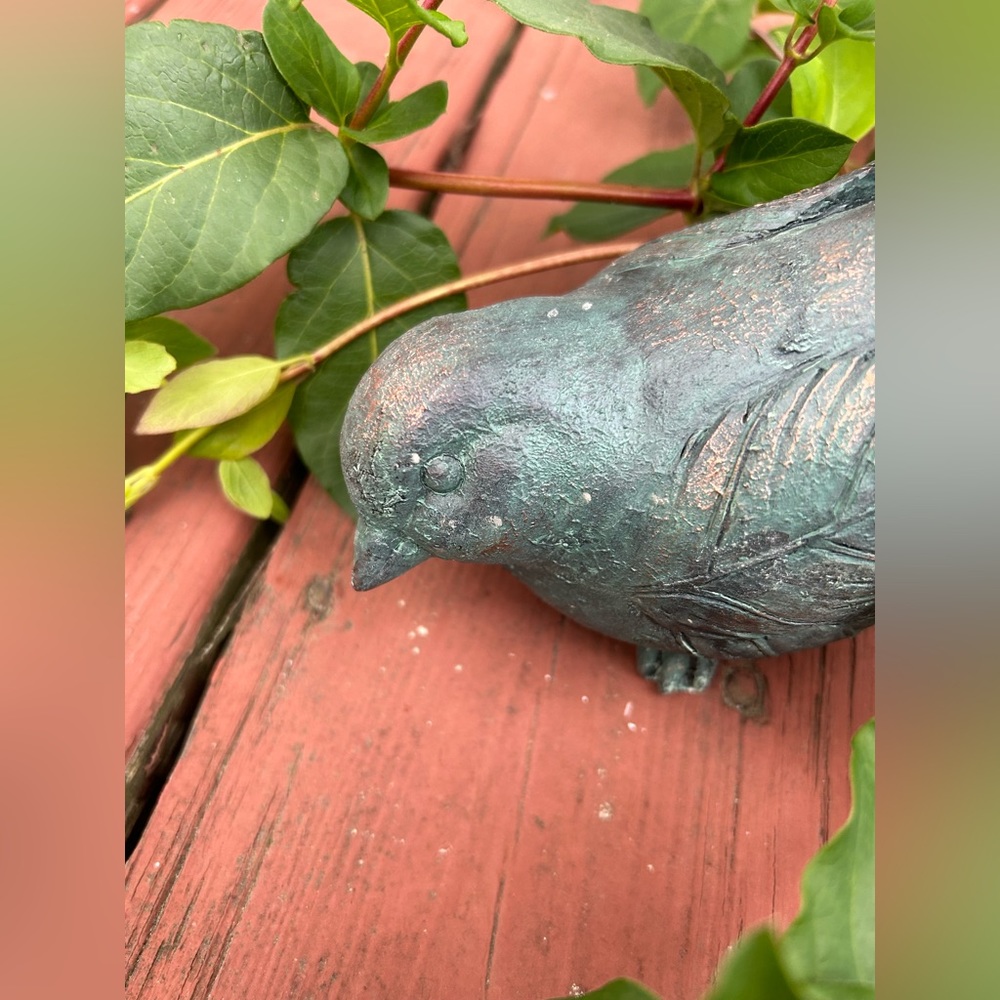 Indoor/Outdoor Resin Bird